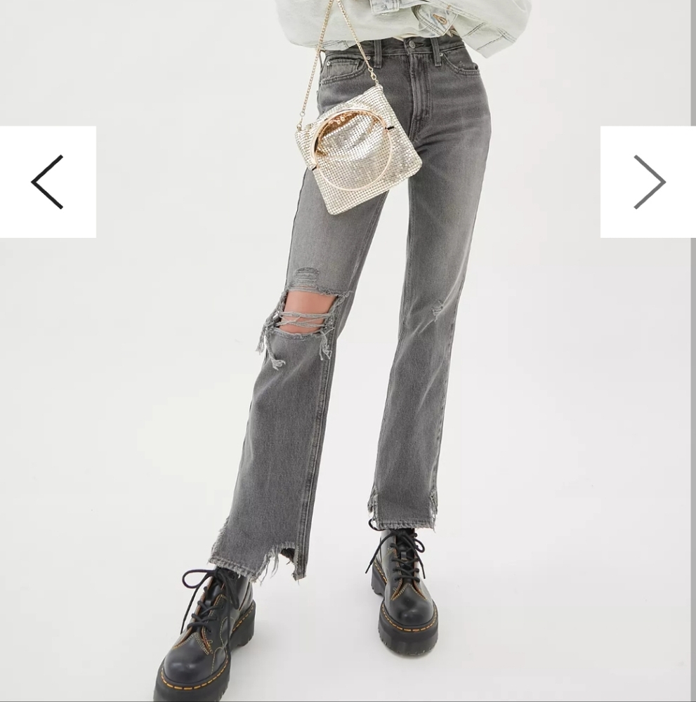 BDG Mid-Rise Bootcut Jean – Destroyed Grey Denim Size 30